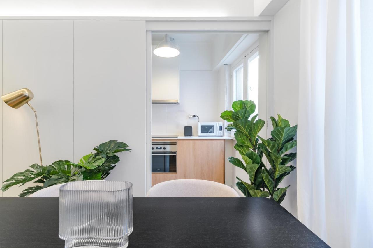 Casa Boma - Sunny And Spacious With Private Terrace - Alcantara Ii Lisboa