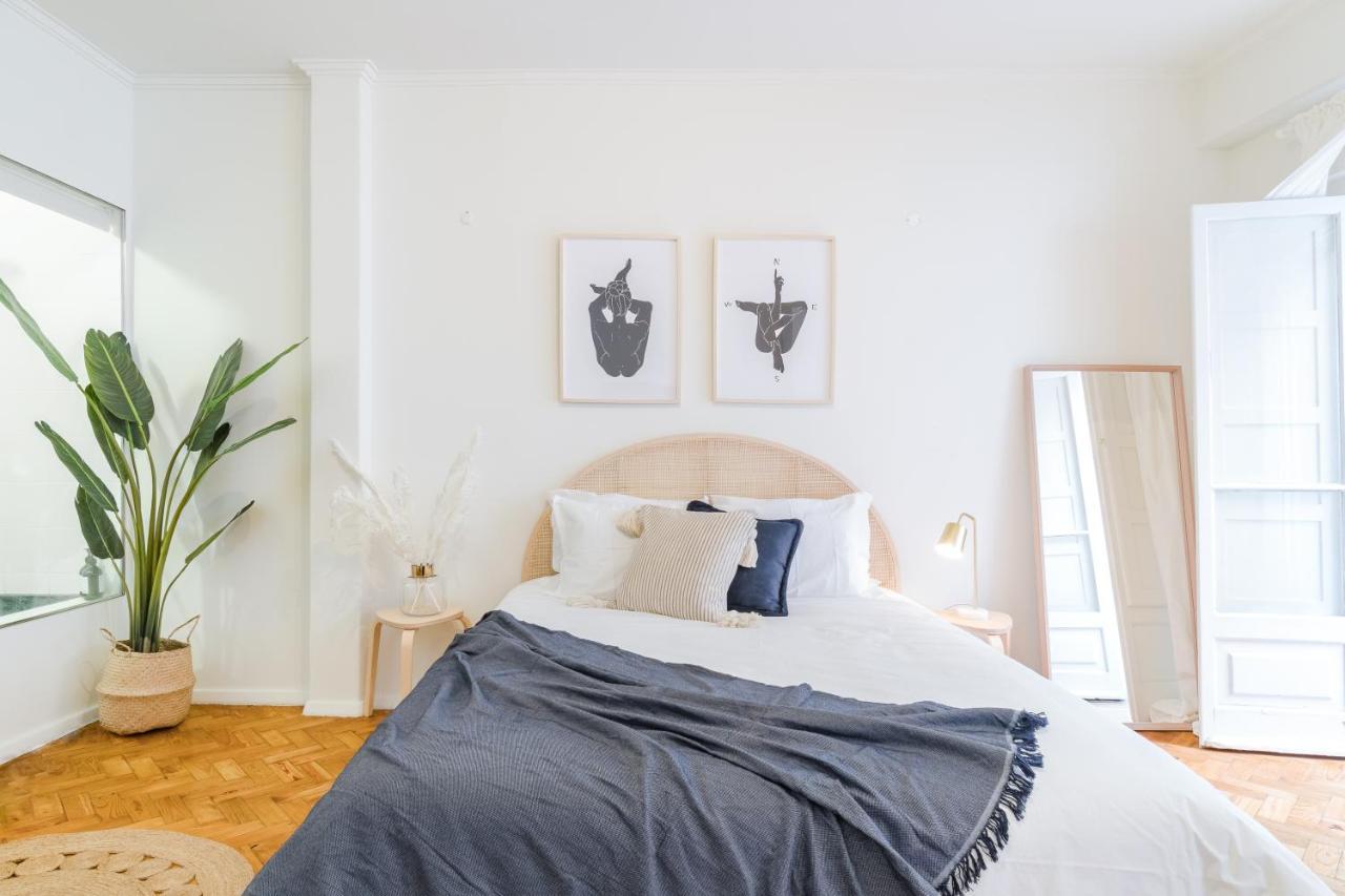 Casa Boma - Sunny And Spacious With Private Terrace - Alcantara Ii Lisboa